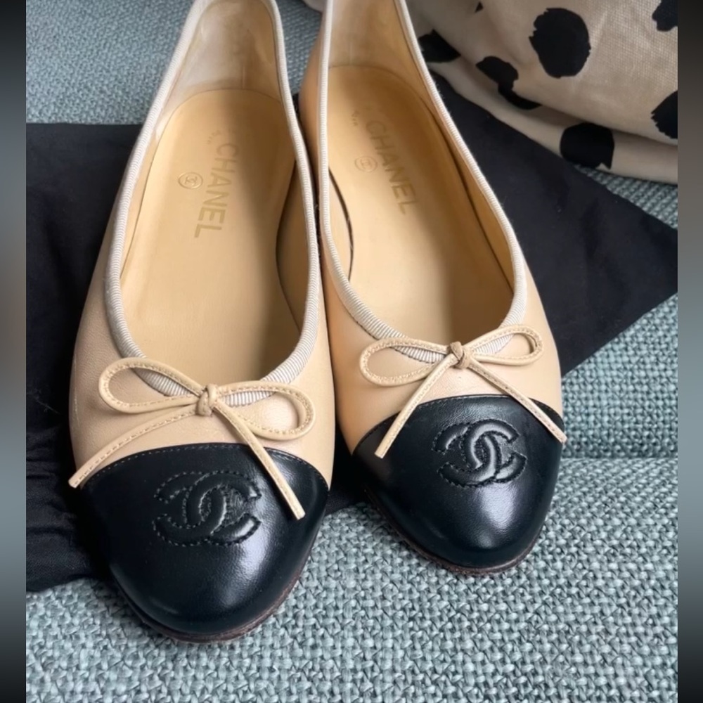 CHANEL Lambskin‎ Ballerina Beige/Black Classic Ballet Flats shoes Size 38 - Picture 13 of 14